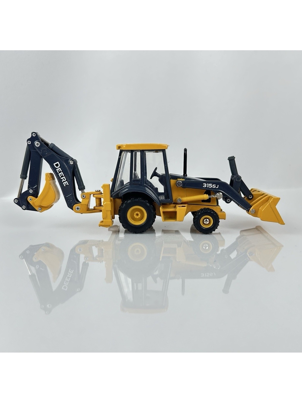 ERTL John Deer Diecast 6" Backhoe Loader 315 SJ